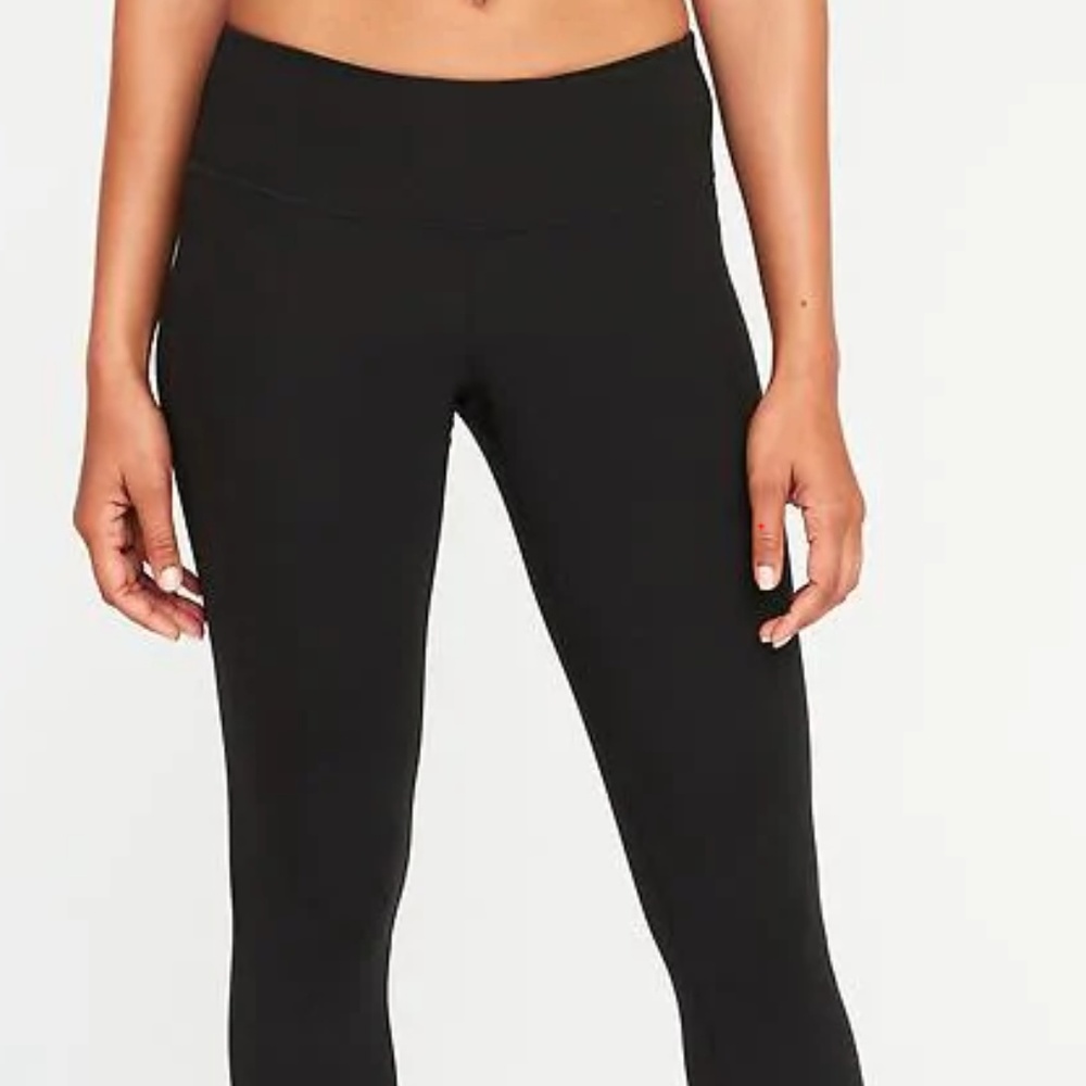 2-Old Navy Mid-rise Elevate Go Dry Legging- Medium